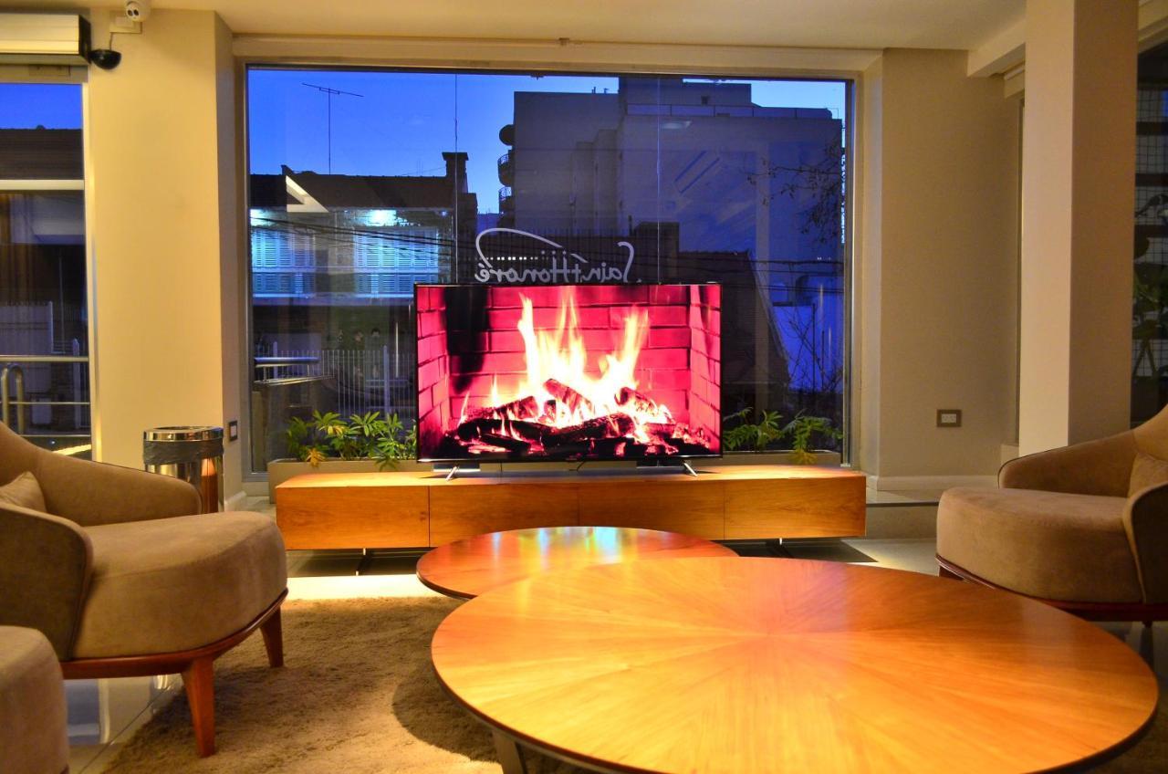 Saint Honore Hotel *